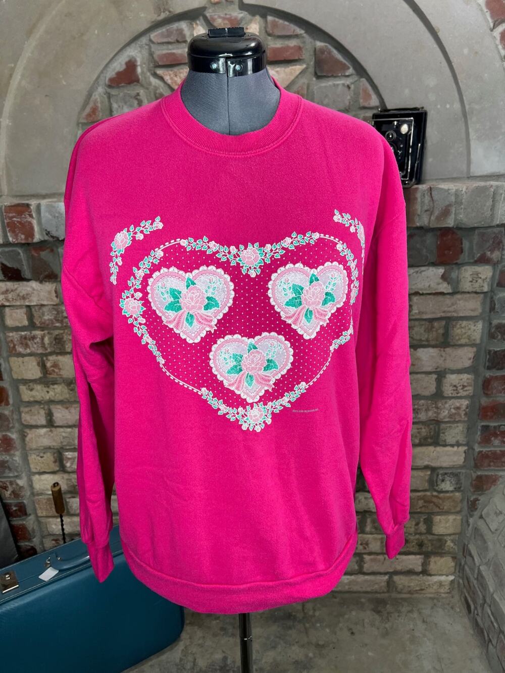 sweatshirt graphic hearts 1980s pink barbiecore